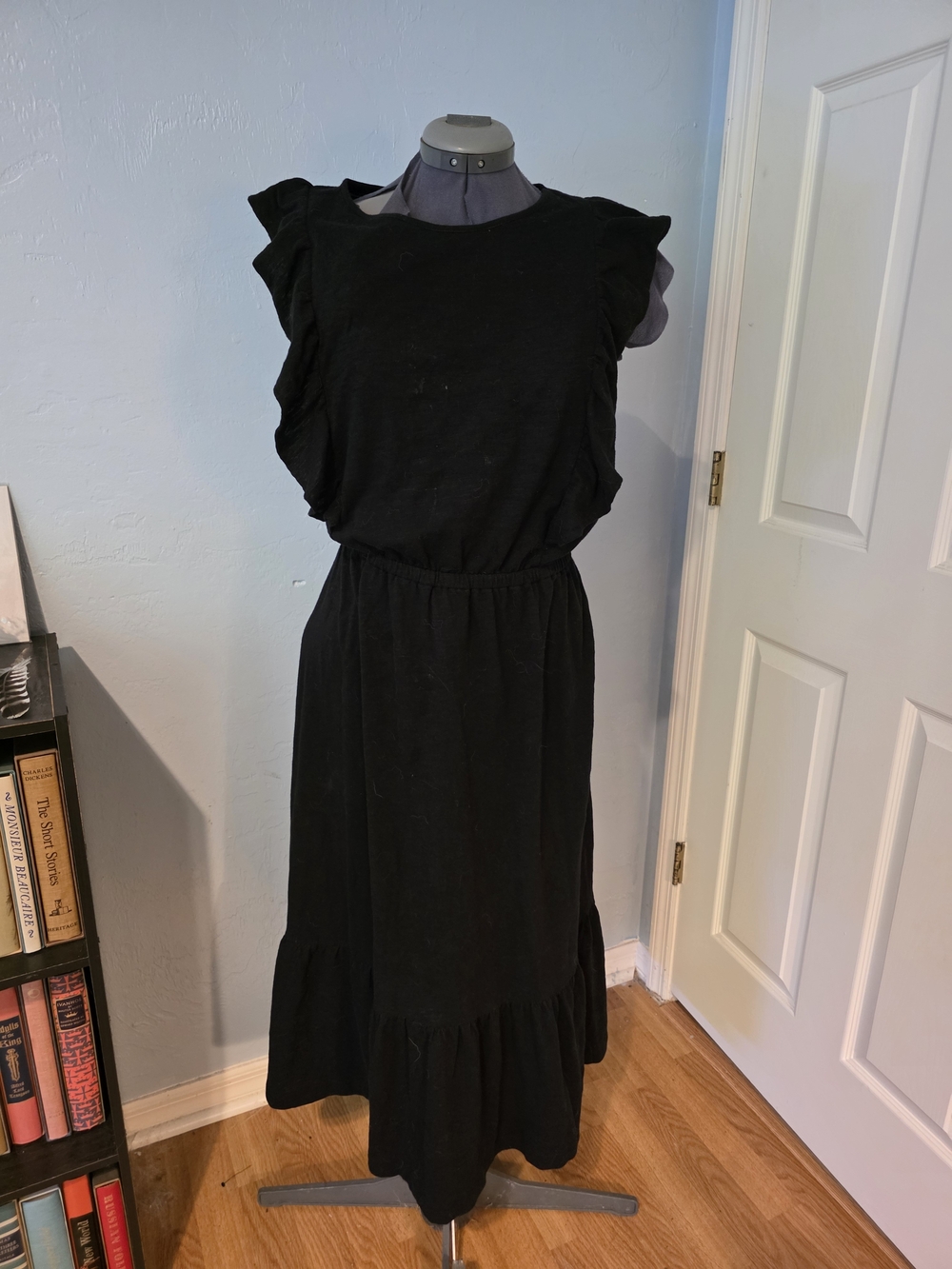 LOFT Black Ruffle-Sleeve Maxi Dress